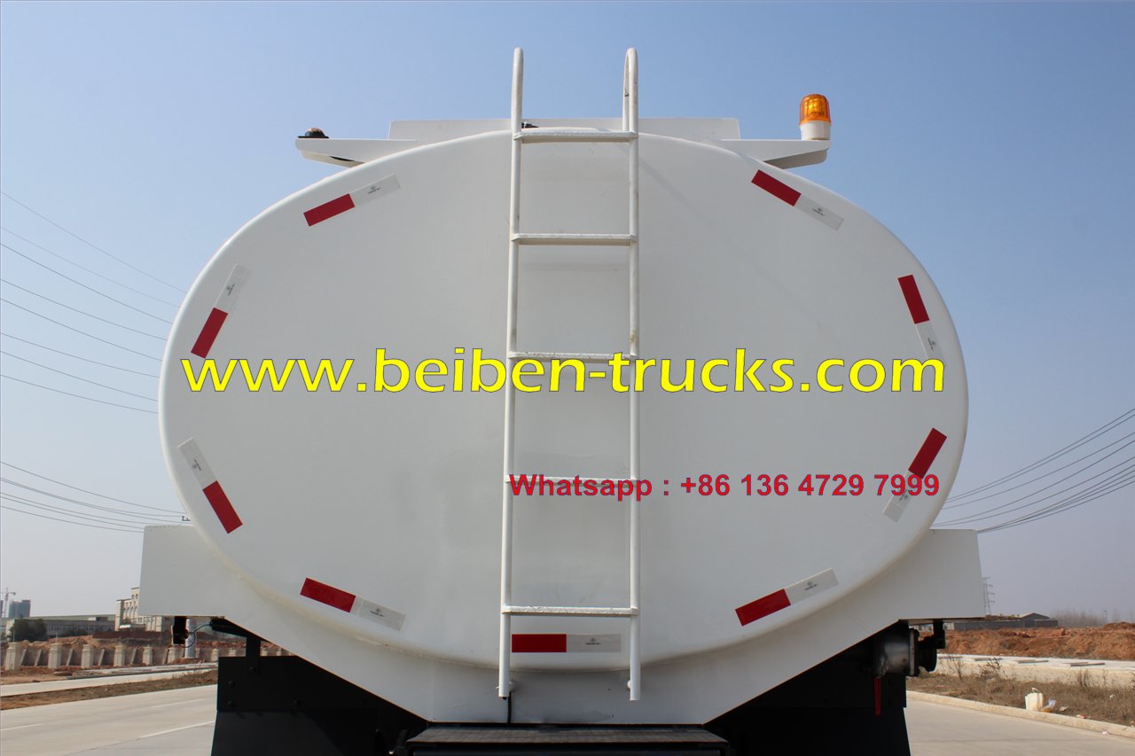 Camión cisterna para entrega de agua Beiben 2638 6x4