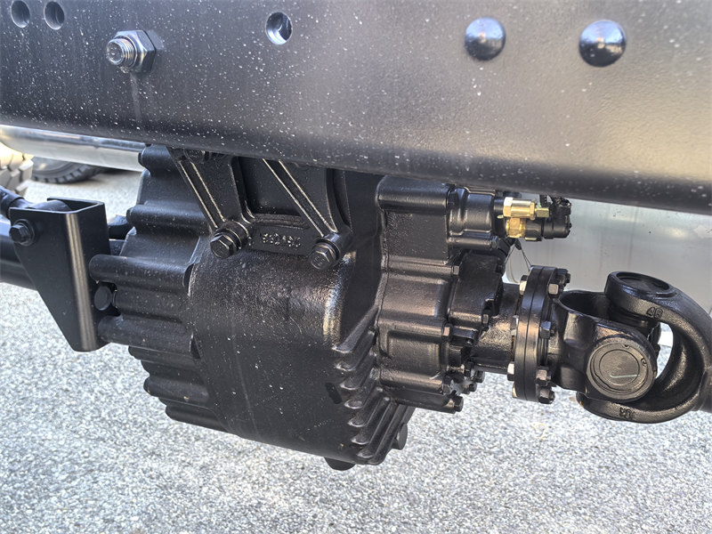 Beiben 6×6 fuel tanker truck