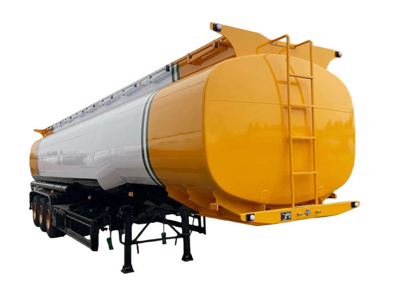Tri-axle oil tanker semi-trailer
