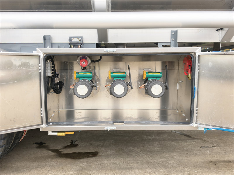 2 axle 38000L diesel tanker semi-trailer