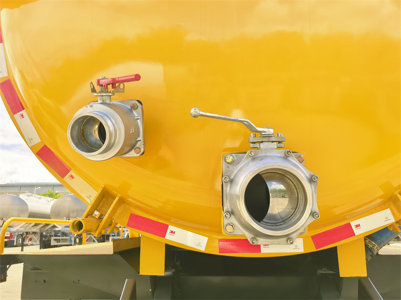 Beiben 6×4 vacuum tank pump truck