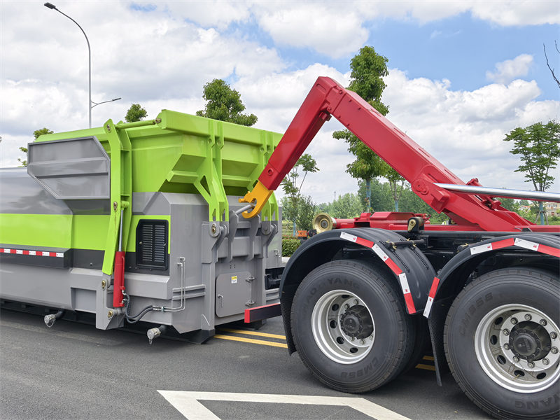 Beiben 6×4 heavy hook loader