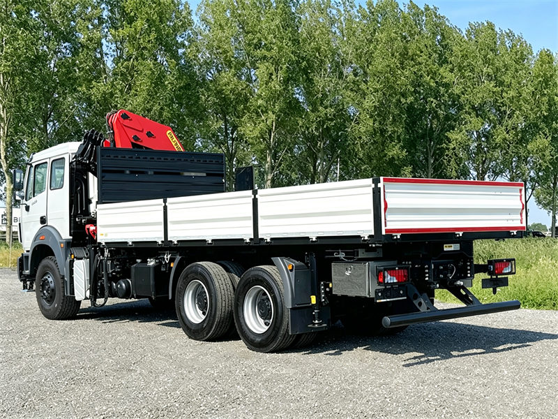 Beiben 6×4 truck with palfinger crane