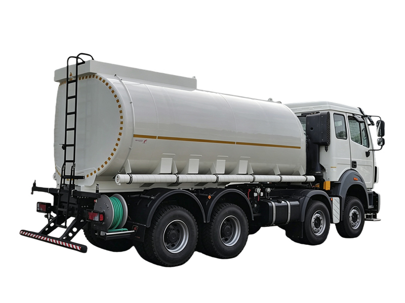Beiben 8x4 28000L water tank lorry