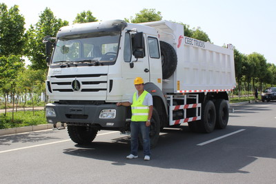 Se lanzan para África los nuevos camiones volquete de servicio pesado Beiben de 2015