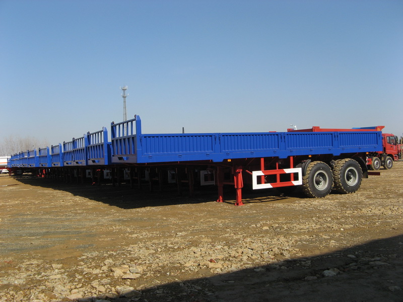 Ghana: se exportan con éxito 30 unidades de semirremolque de carga con suspensión de bogie de servicio pesado de 60 toneladas