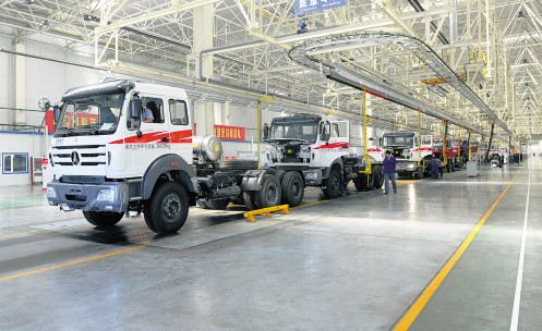 La planta de camiones de Beiben recibe un pedido de 21 unidades de camiones tractores de un cliente de Níger